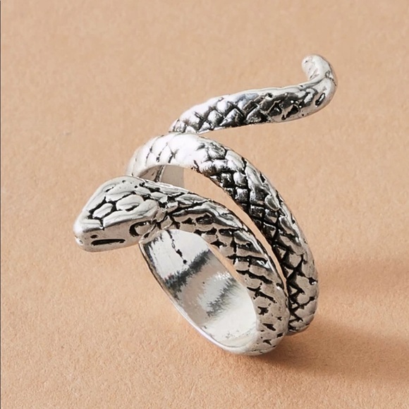 • Oakley • Snake Ring - Picture 2 of 4